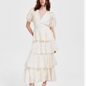 ASTR The Label- Cream Tiered Lace Dress- NWT, never worn- XL